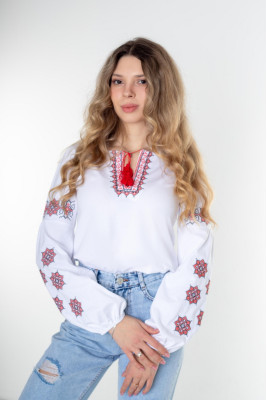 Вишиванка жіноча